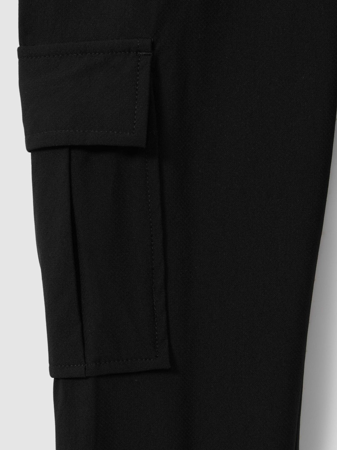 Reiss 3-9 yrs Technical Drawstring Trousers in Black