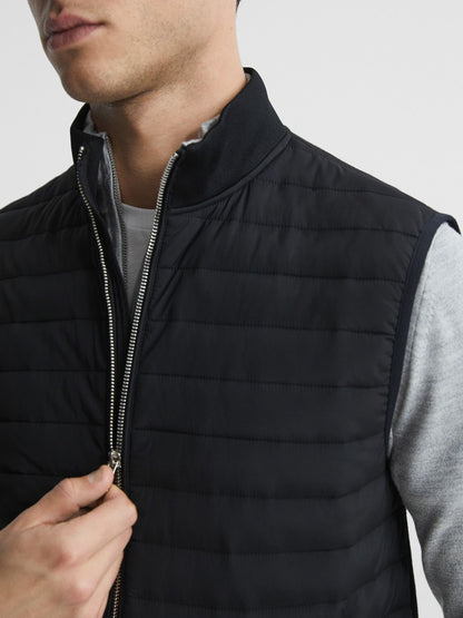 Reiss Hybrid Quilted Gilet in Black