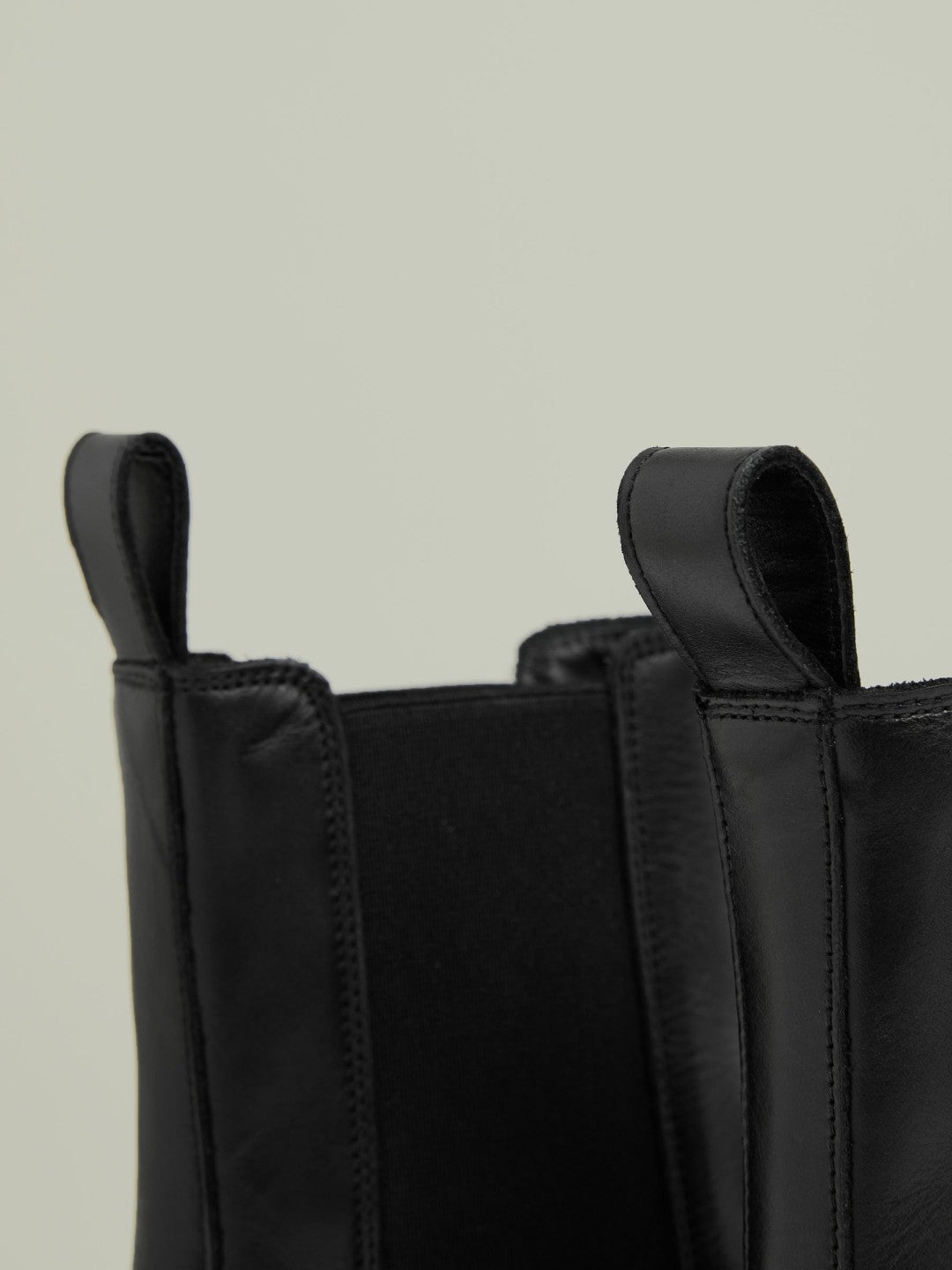 Reiss Leather Cleated Sole Chelsea Boots in Black