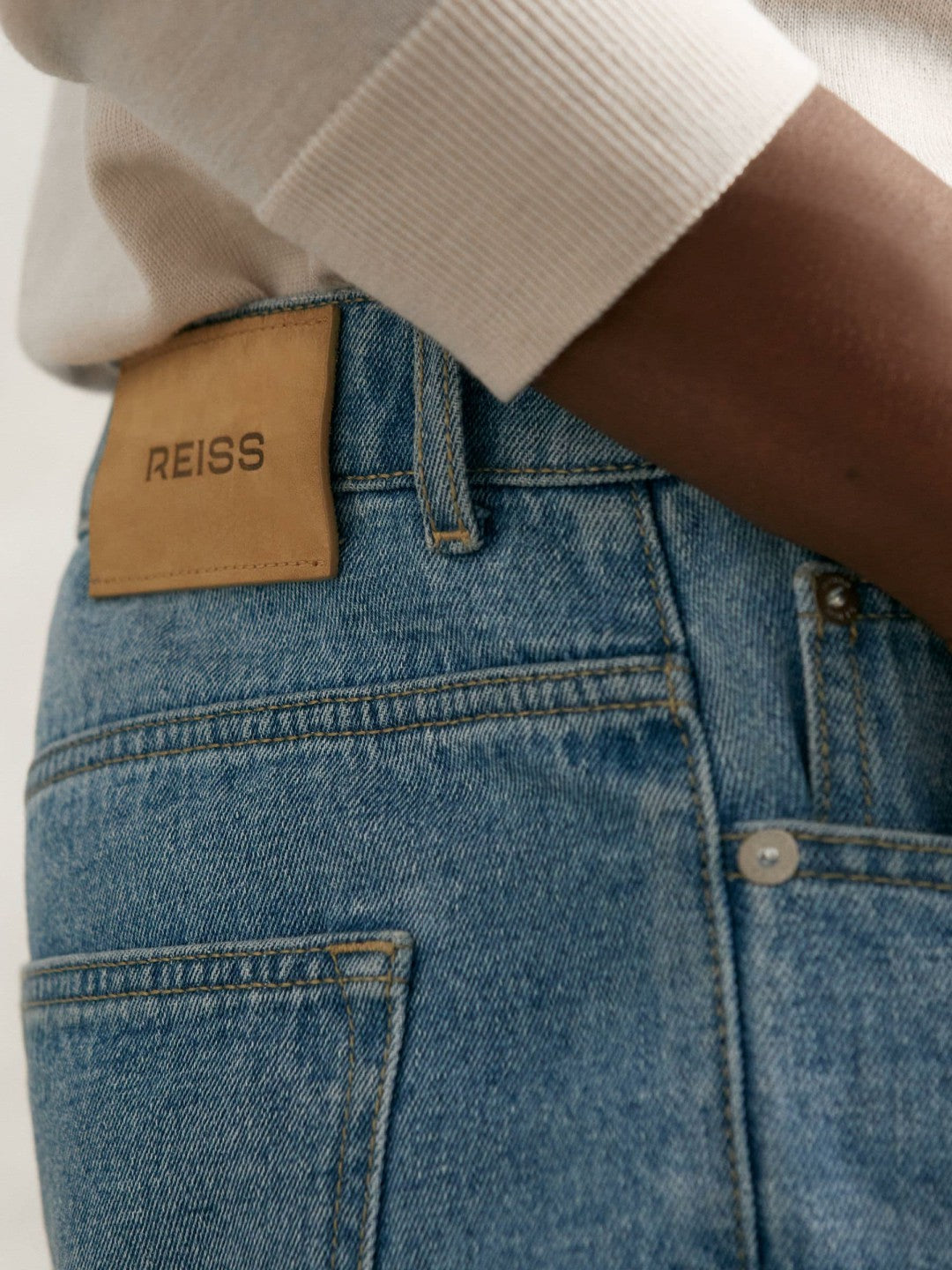 Reiss Loose-Fit Jeans in Light Blue Wash