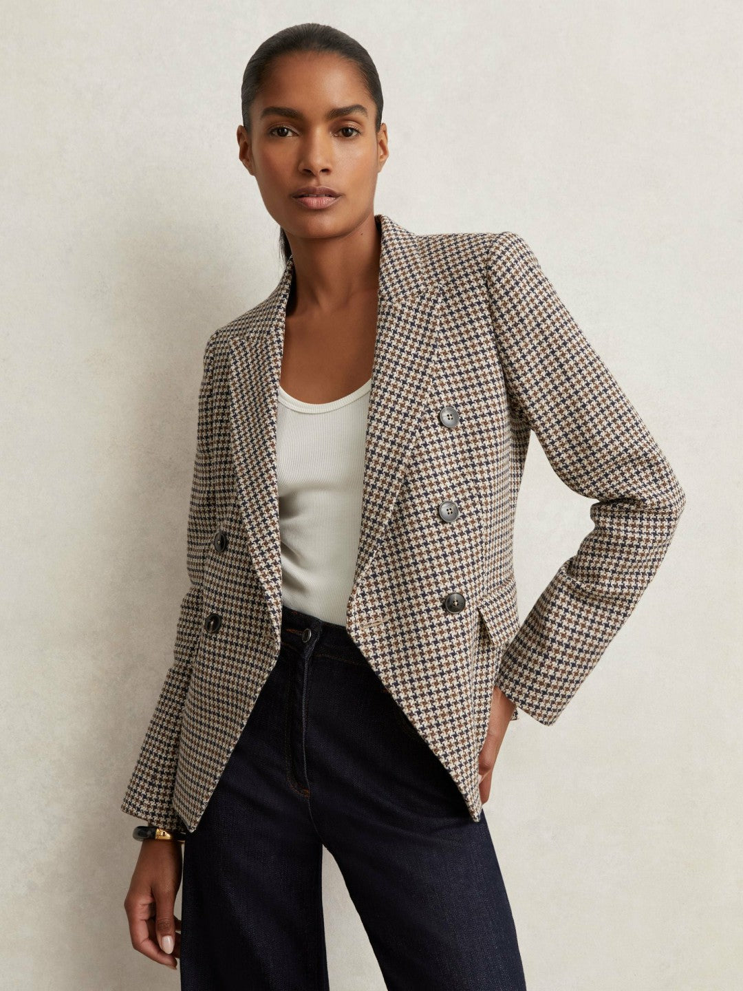 Reiss Cotton-Linen Double-Breasted Houndstooth-Check Blazer in Navy Neutral Check