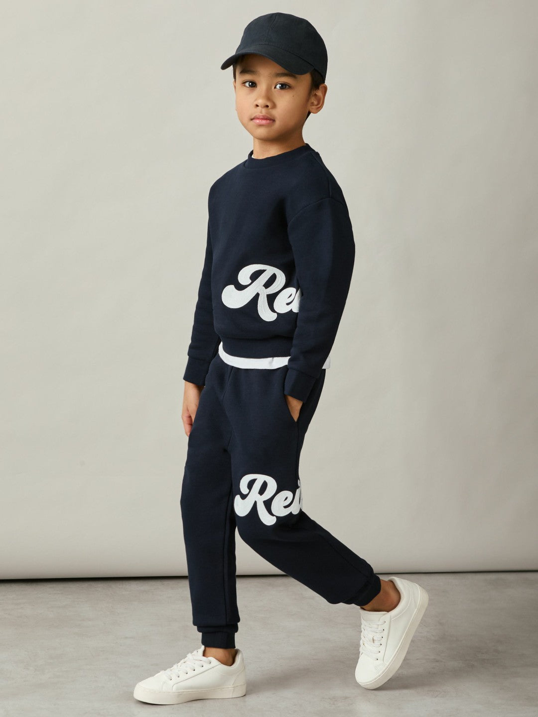 Reiss 3-9 yrs Cotton-Blend Logo Script Sweatshirt in Navy