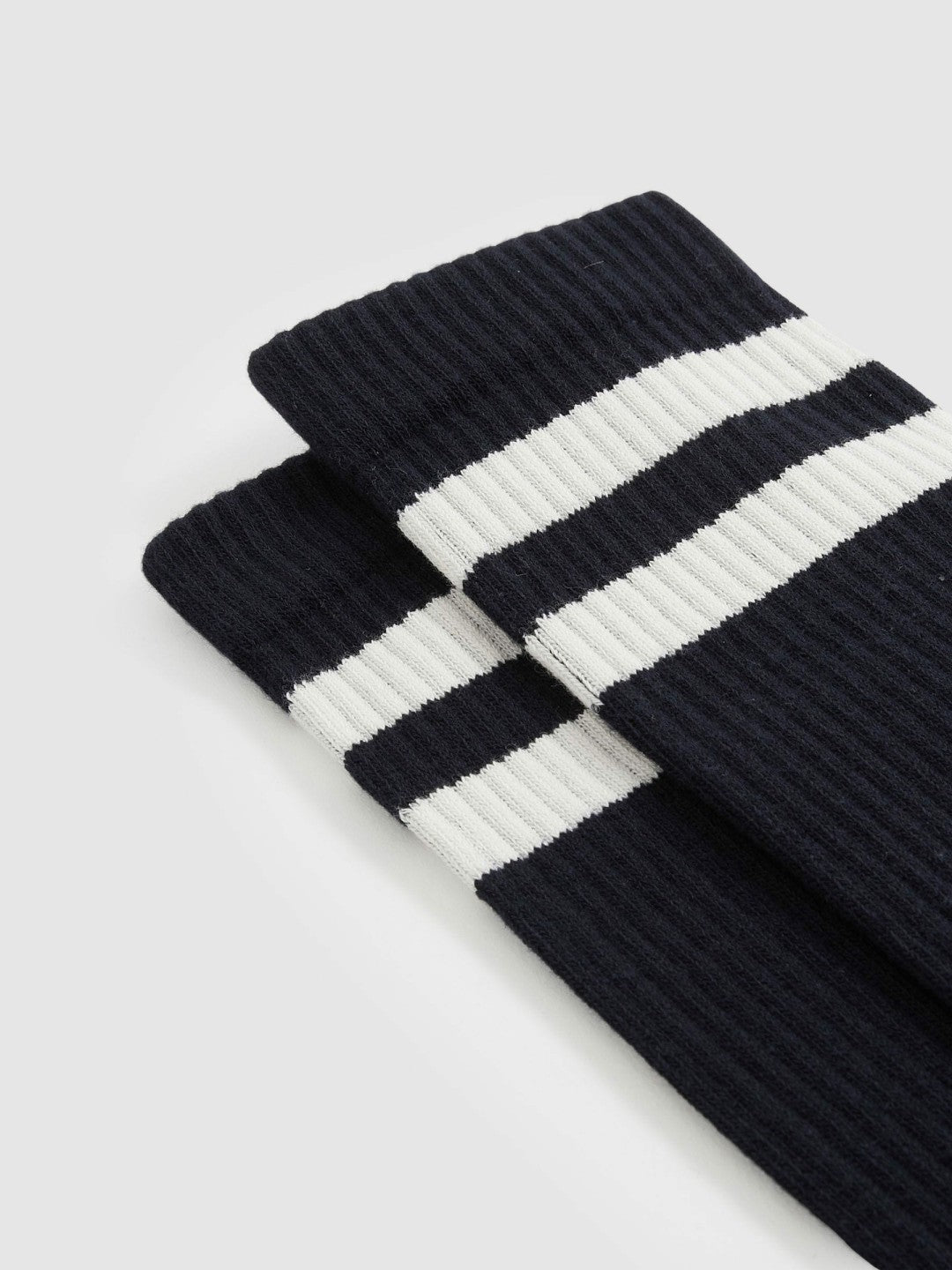 Reiss Cotton-Blend Double-Stripe Socks in Navy/Ecru