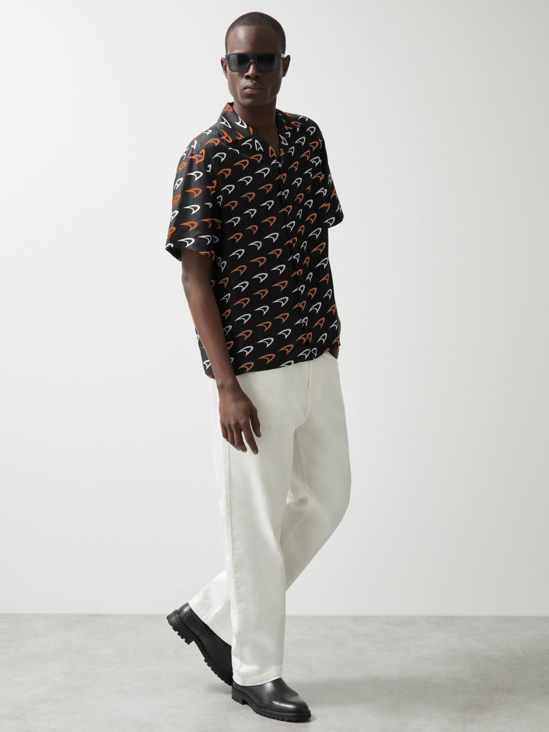 Reiss McLaren F1 Team Speedmark Logo Shirt in Black