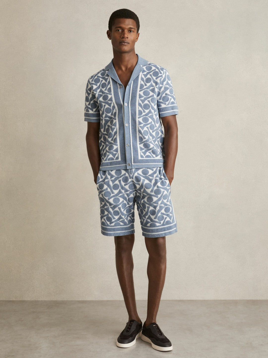 Reiss Abstract-Pattern Towelling Shorts in Soft Blue/White