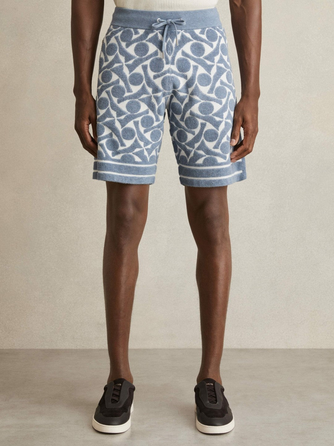 Reiss Abstract-Pattern Towelling Shorts in Soft Blue/White