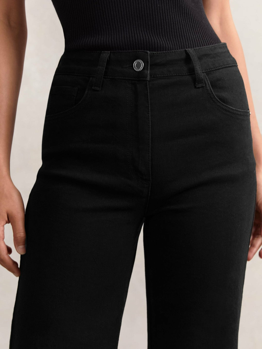 Reiss Petite Mid-Rise Flared Jeans in Black