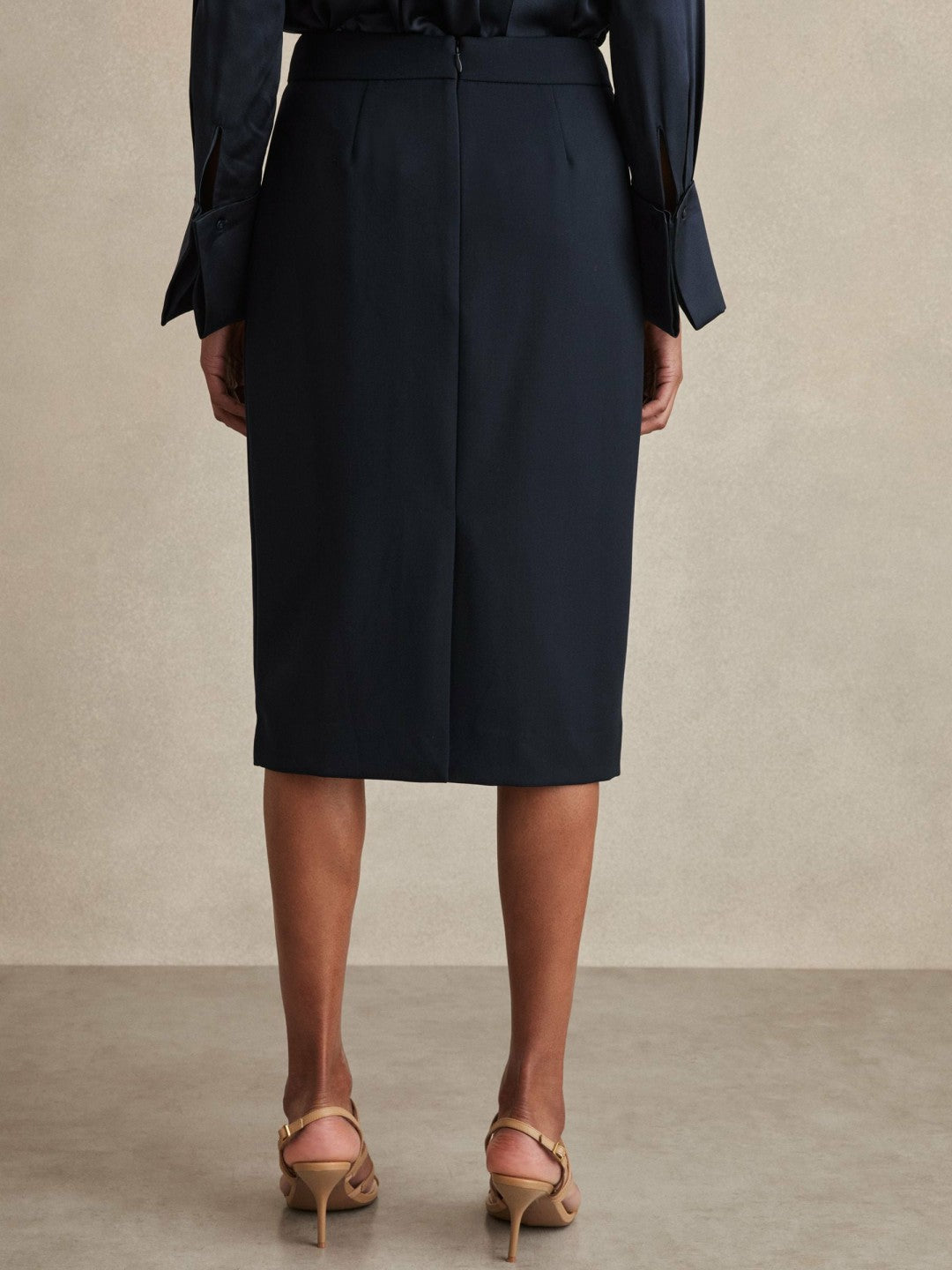 Reiss Petite Tailored Midi Suit Skirt in Navy