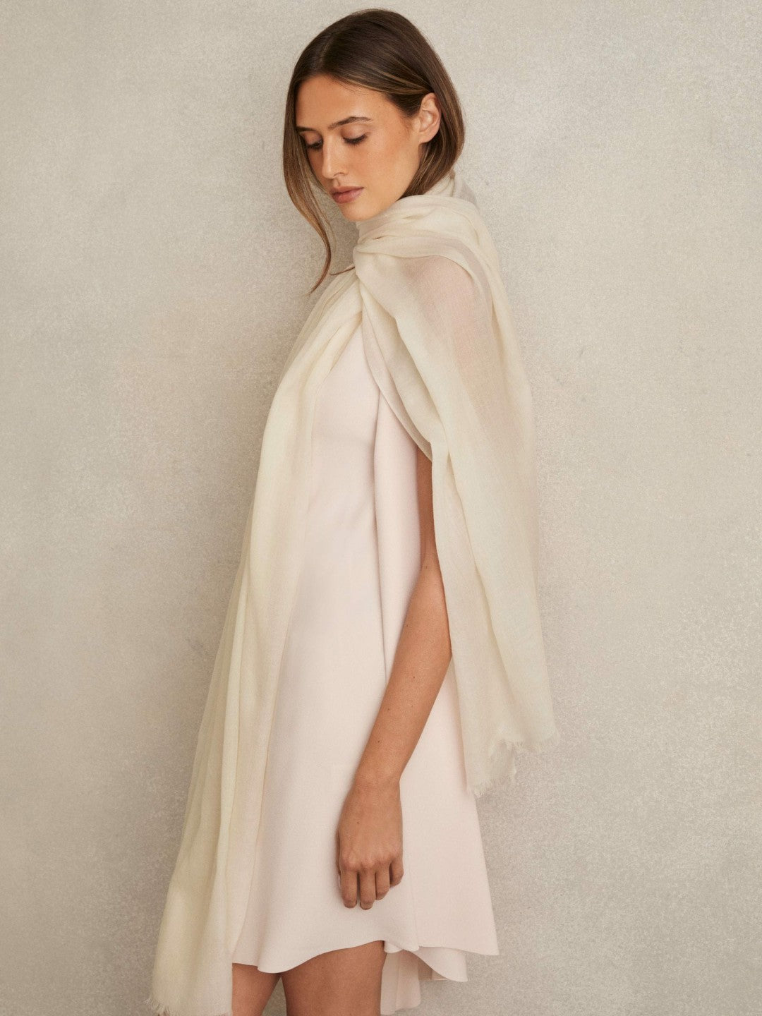 Reiss Wool-Cashmere Lightweight Scarf in Off White