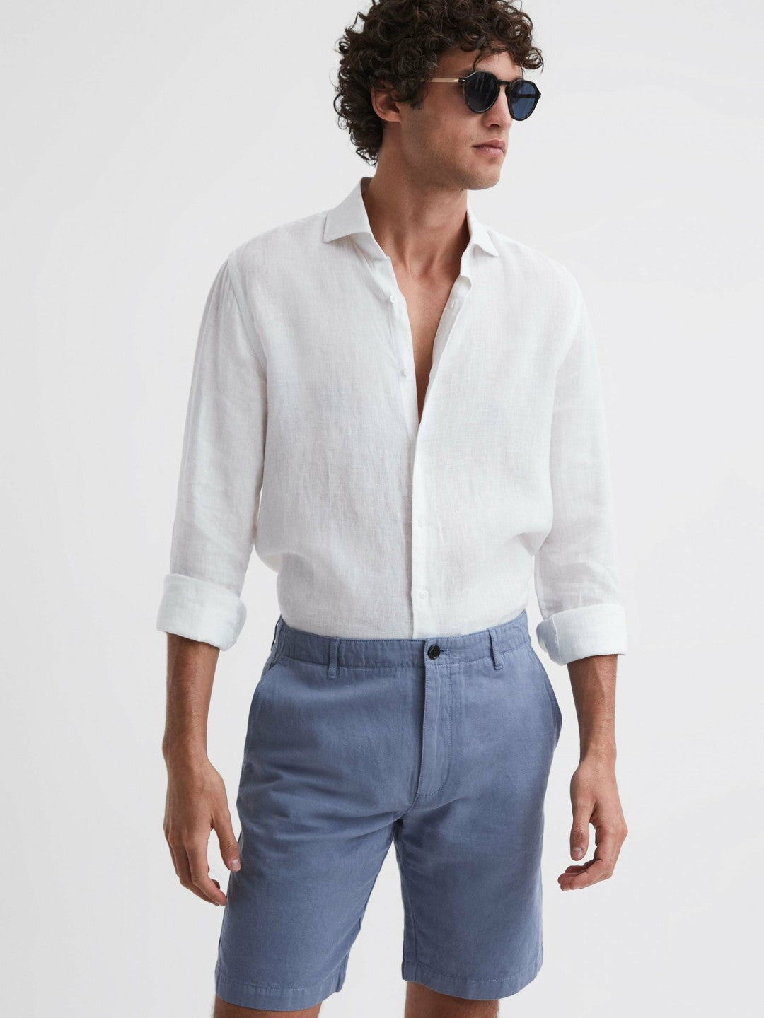Reiss Cotton-Linen Blend Shorts in Airforce Blue