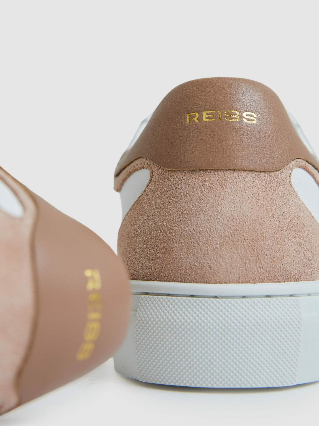 Reiss Leather Contrast Detail Trainers in White/Nude