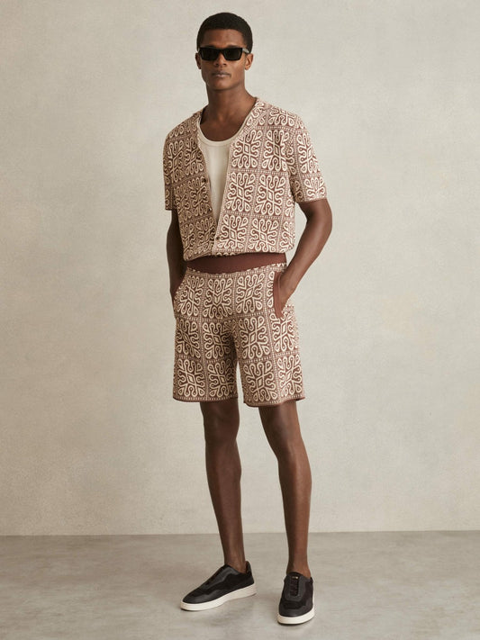 Reiss Tile Pattern Knit Shorts in Brown/White