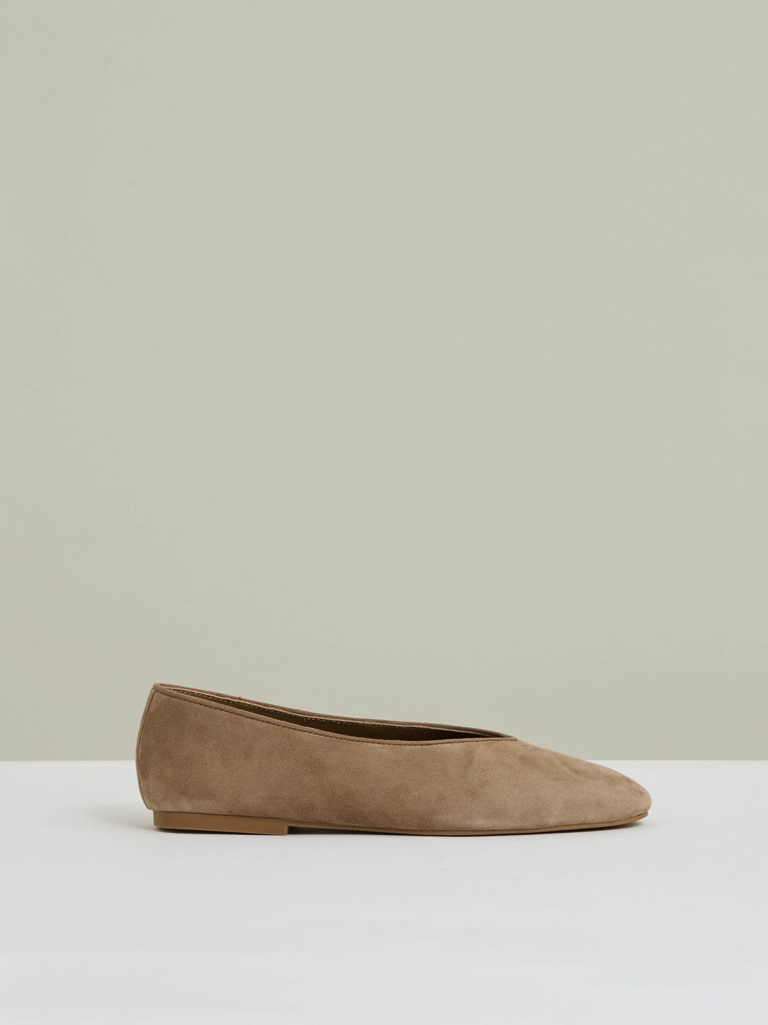 Reiss Leather Rounded-Point Toe Ballet Flats in Taupe
