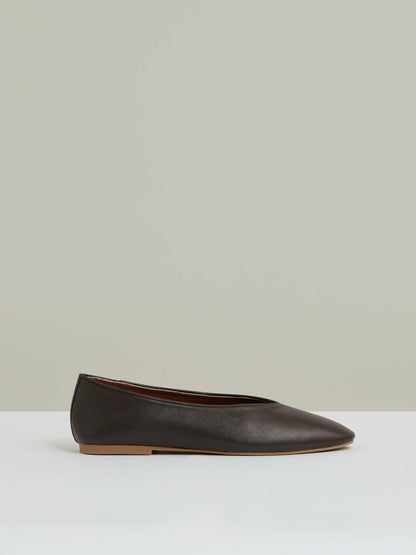 Reiss Leather Rounded-Point Toe Ballet Flats in Chocolate