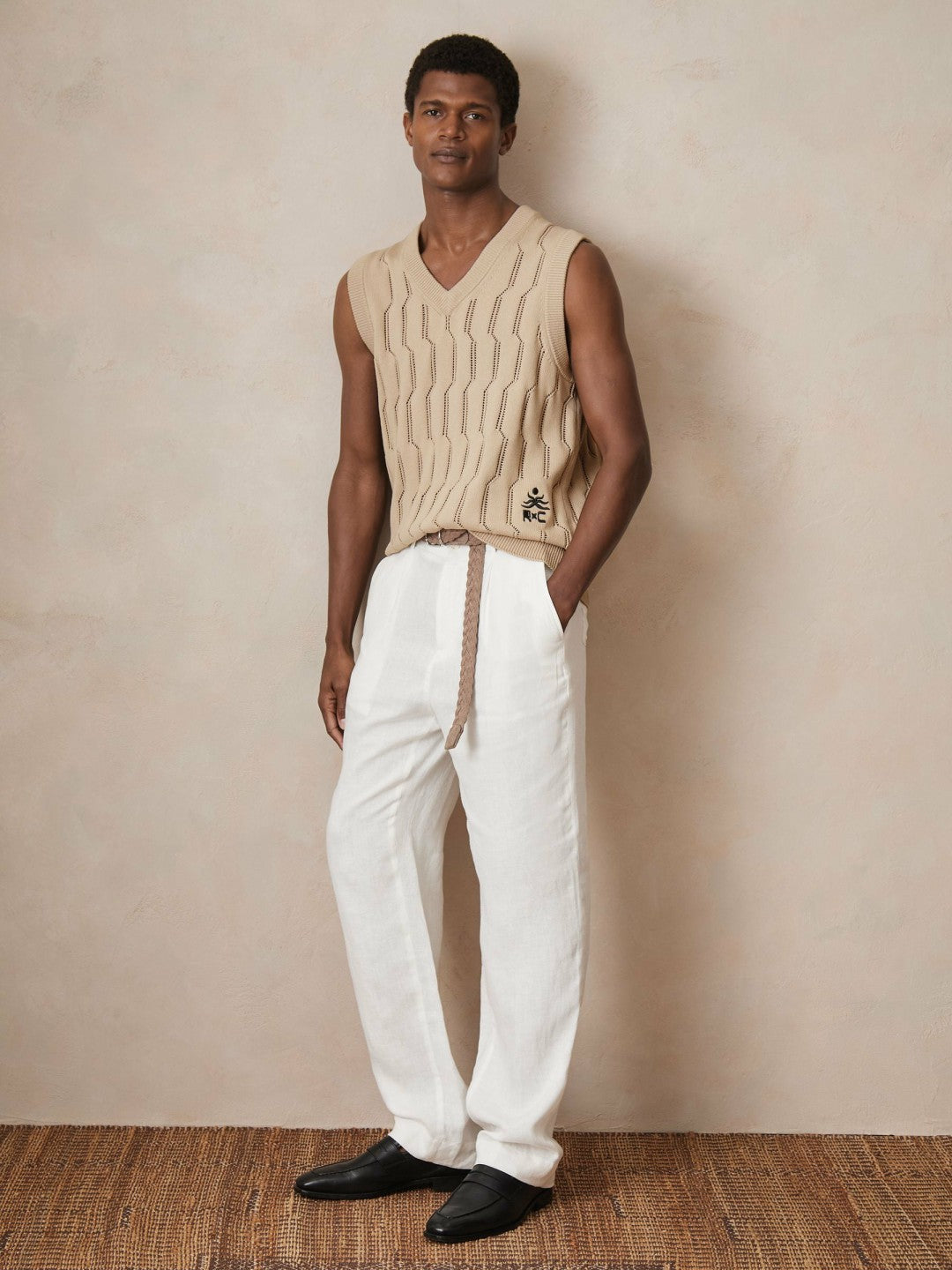 Reiss | Ché Pointelle V-Neck Vest in Stone