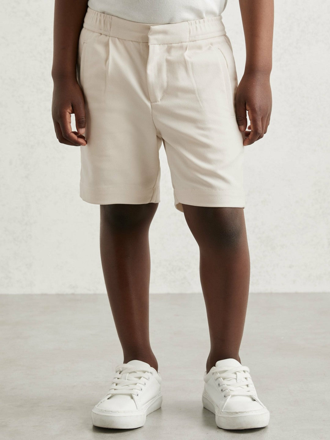 Reiss 3-9 yrs Relaxed Drawstring Shorts in Off White