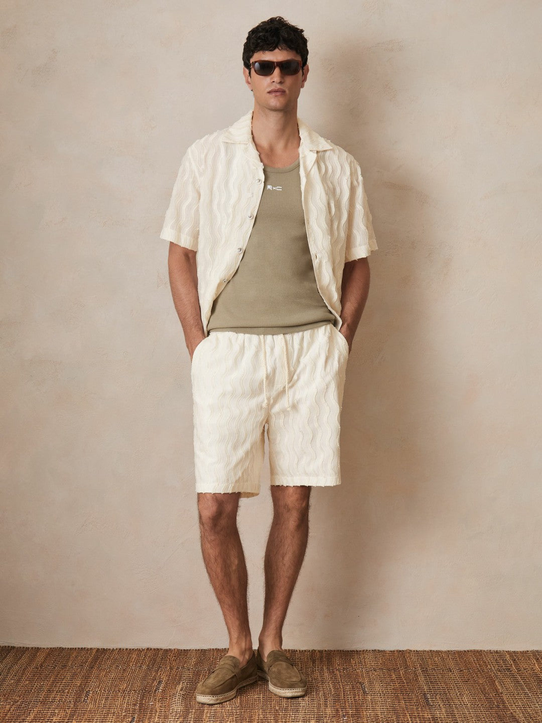 Reiss | Ché Fringed-Wave Shorts in Off White