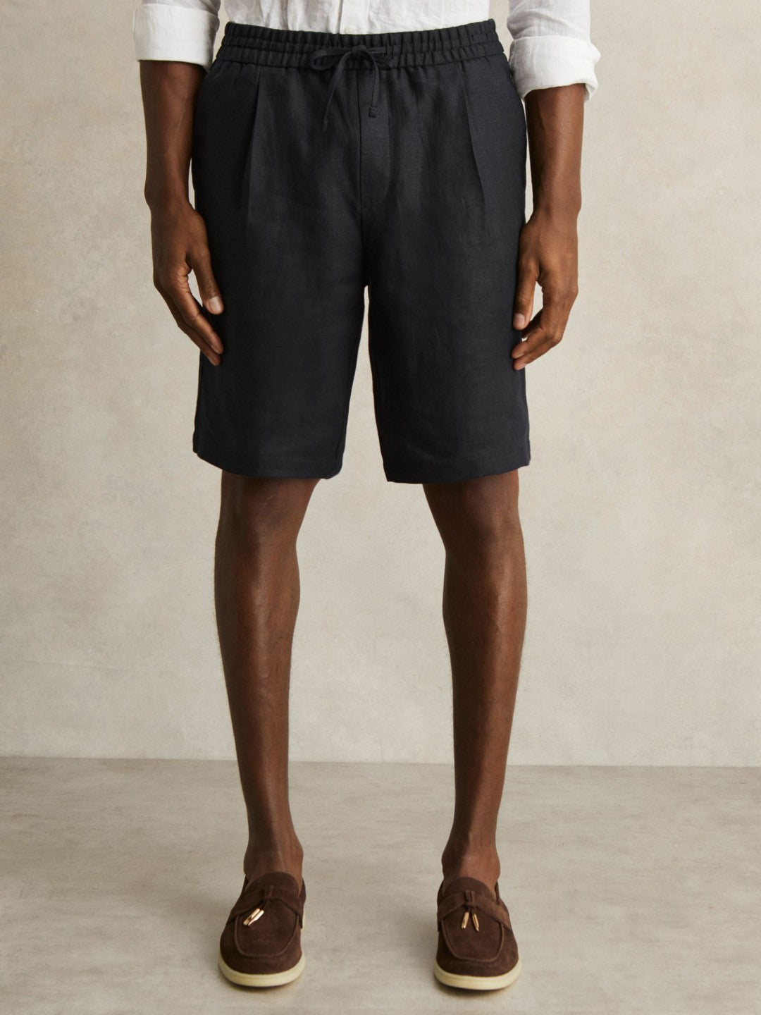 Reiss Linen Drawstring Shorts in Navy