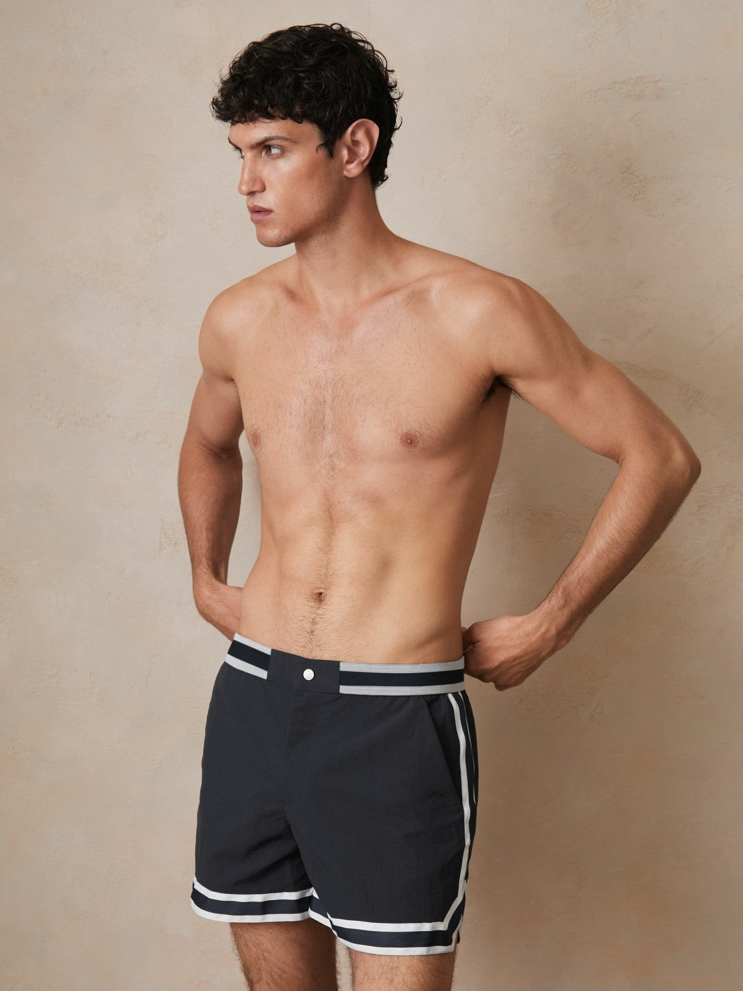 Reiss | Ché Stripe-Trim Swim Shorts in Navy