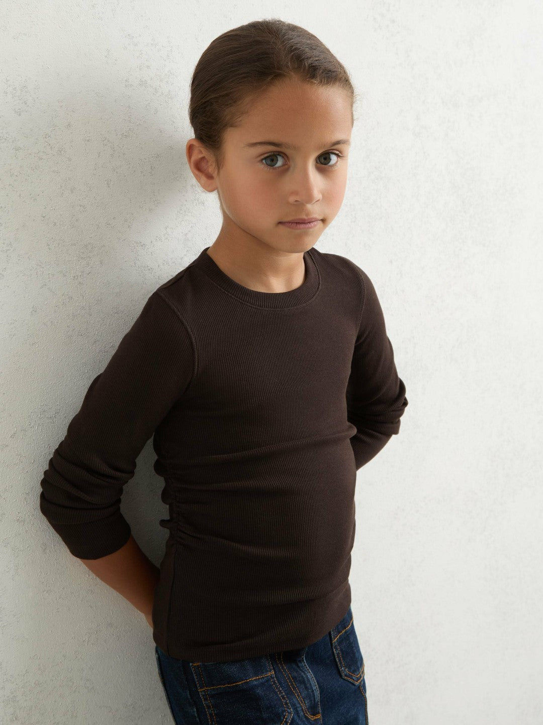Reiss 9-13 yrs Cotton Ruched Long-Sleeve T-Shirt with Stretch in Chocolate
