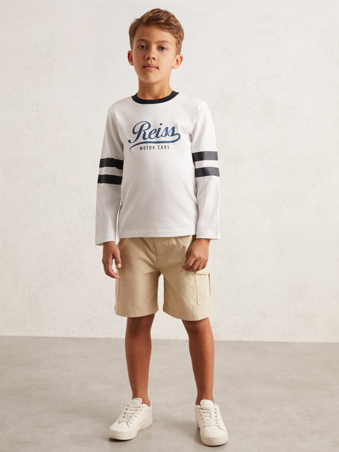 Reiss 13-14 yrs Cotton Motor Cars Logo T-Shirt in White/Blue
