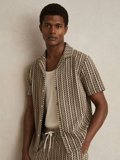 Reiss Zig-Zag Knit Cuban-Collar Shirt in Tobacco Brown