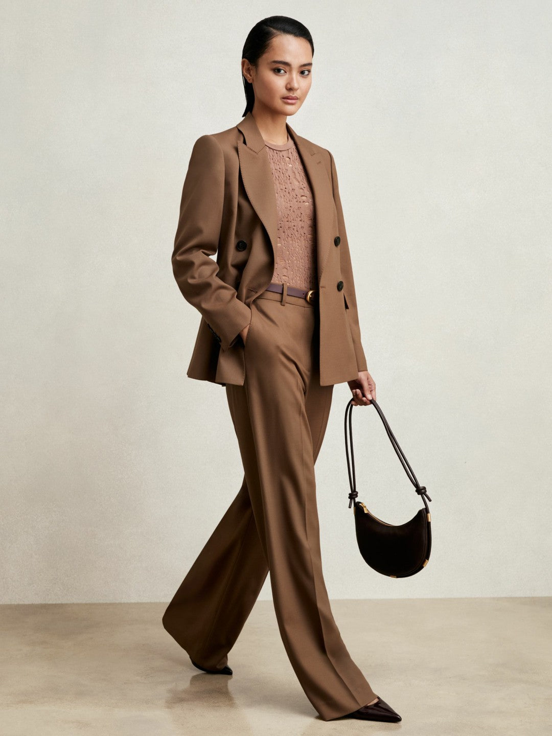 Reiss Petite Wool-Blend Double-Breasted Suit Blazer in Tan