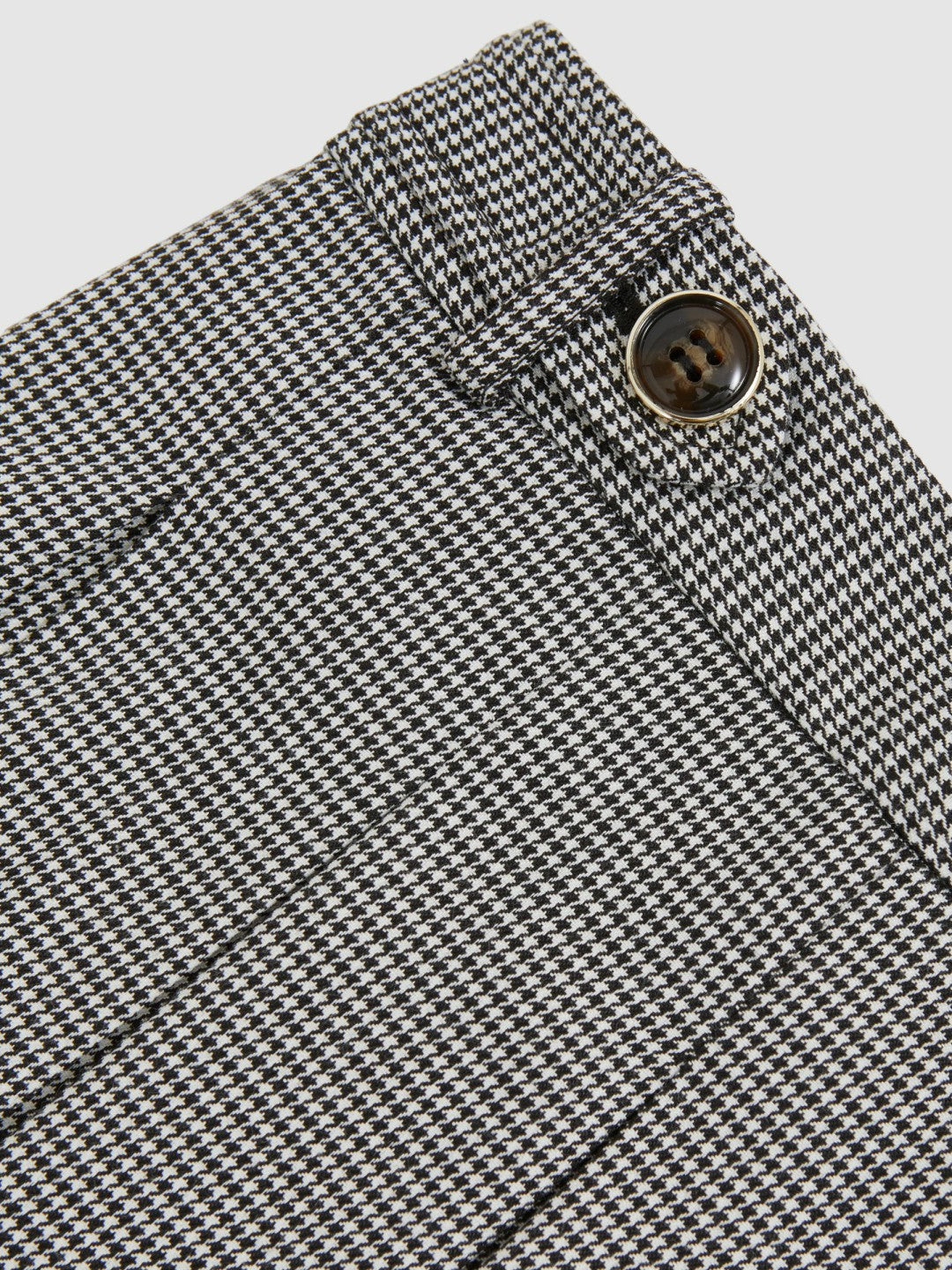 Reiss Houndstooth Check Pleated Skirt in Black/White
