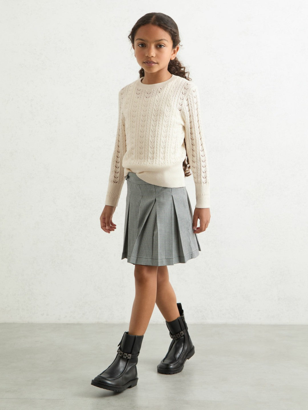 Reiss Jumper in Ivory