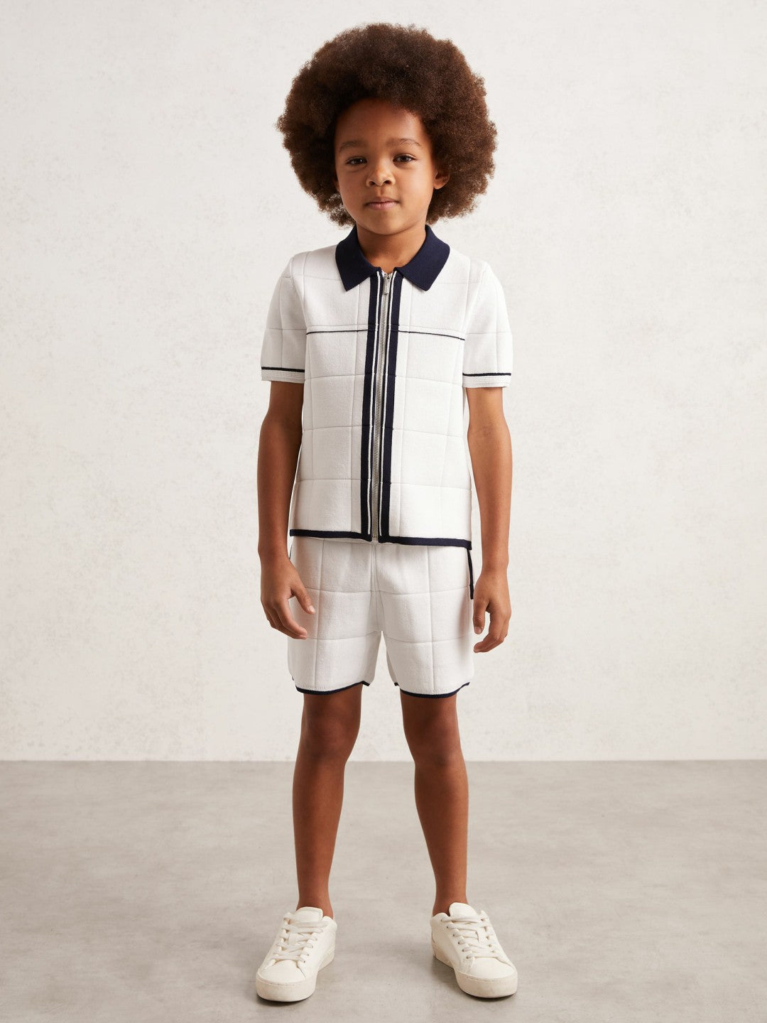Reiss 9-13 yrs Tipped Knit Zip-Through Shirt in White/Navy