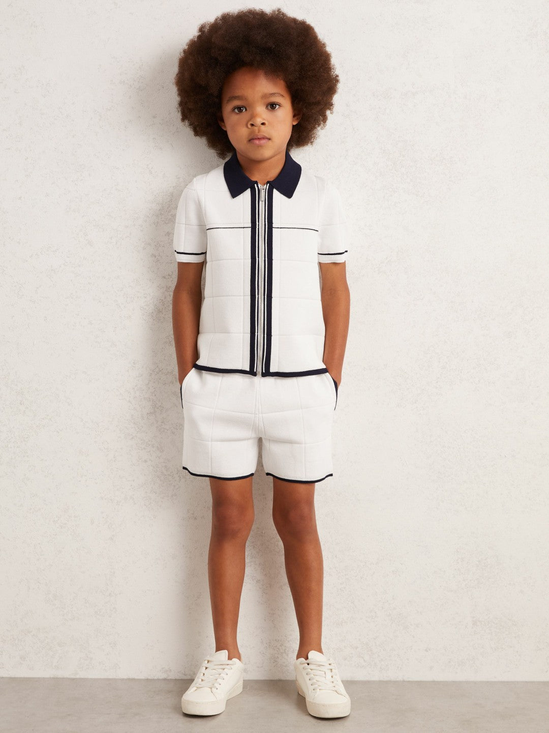 Reiss 3-9 yrs Tipped Knit Stitch-Detail Shorts in White/Navy