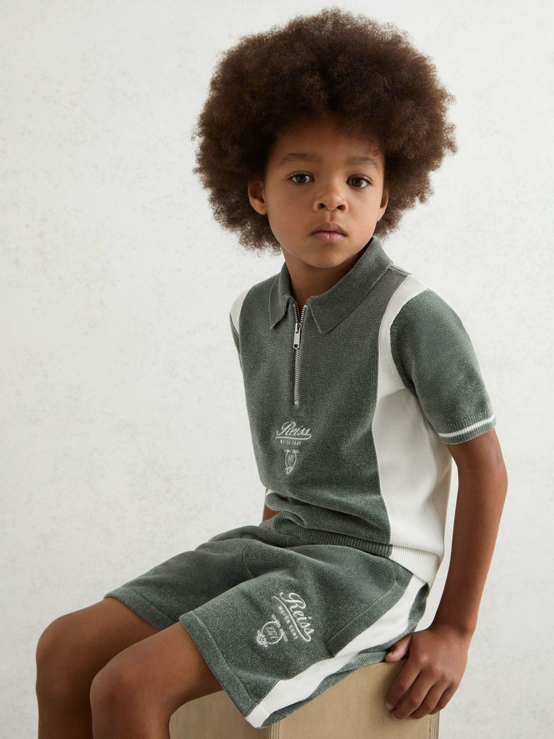 Reiss 3-9 yrs Chenille Tipped Motor Cars Shorts in Dark Sage Green/White