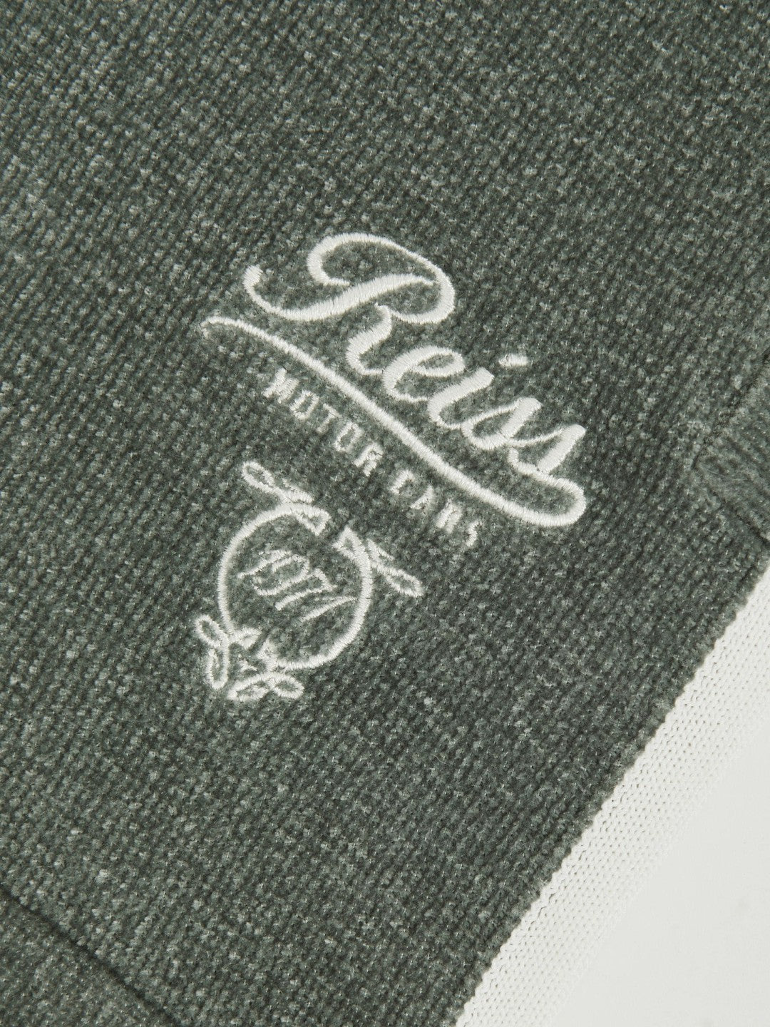 Reiss 9-13 yrs Chenille Tipped Motor Cars Shorts in Dark Sage Green/White