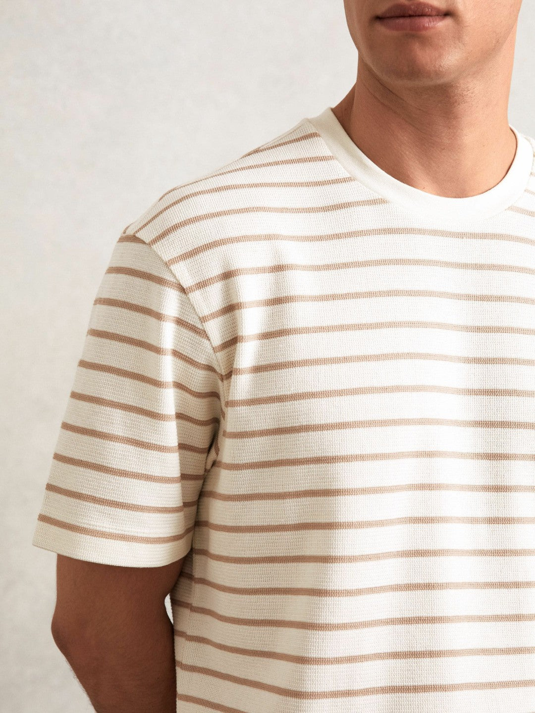 Reiss Cotton Textured Stripe T-Shirt in Oatmeal/White