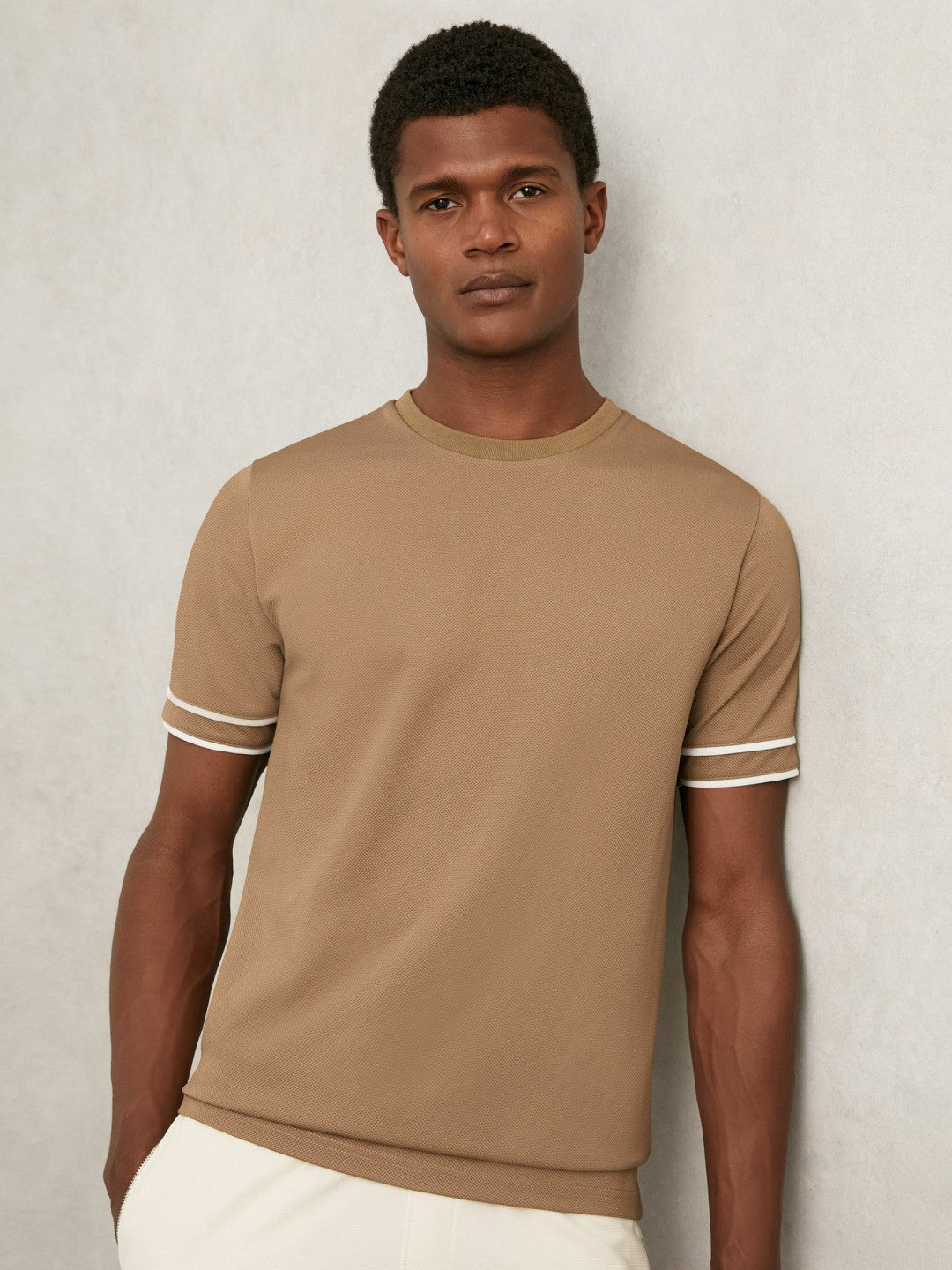 Reiss Textured Crew-Neck Tipped T-Shirt in Camel Brown