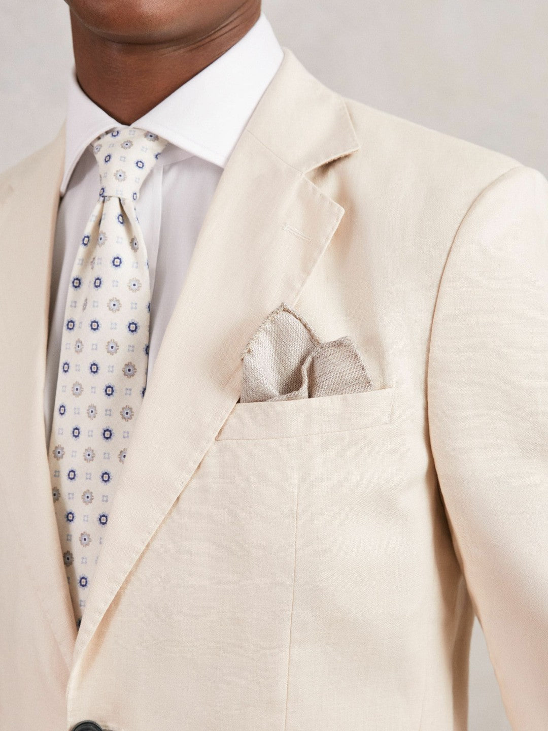 Reiss Wool Silk Textured Pocket Square in Oatmeal