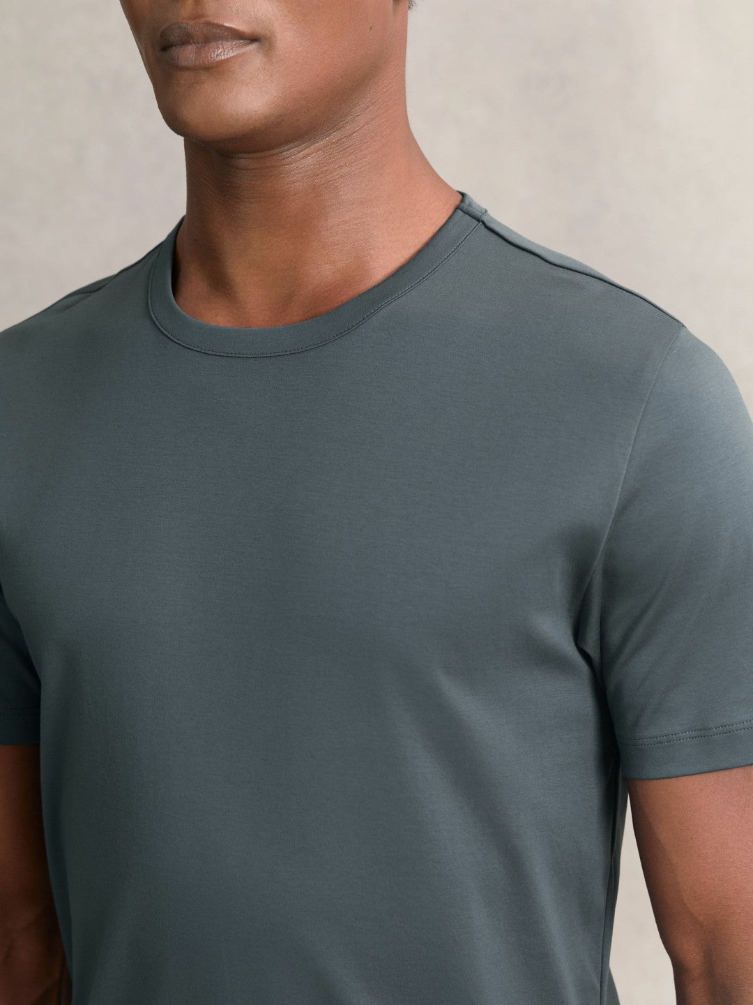 Reiss Airwater-Cotton Crew-Neck T-Shirt in Airforce Blue