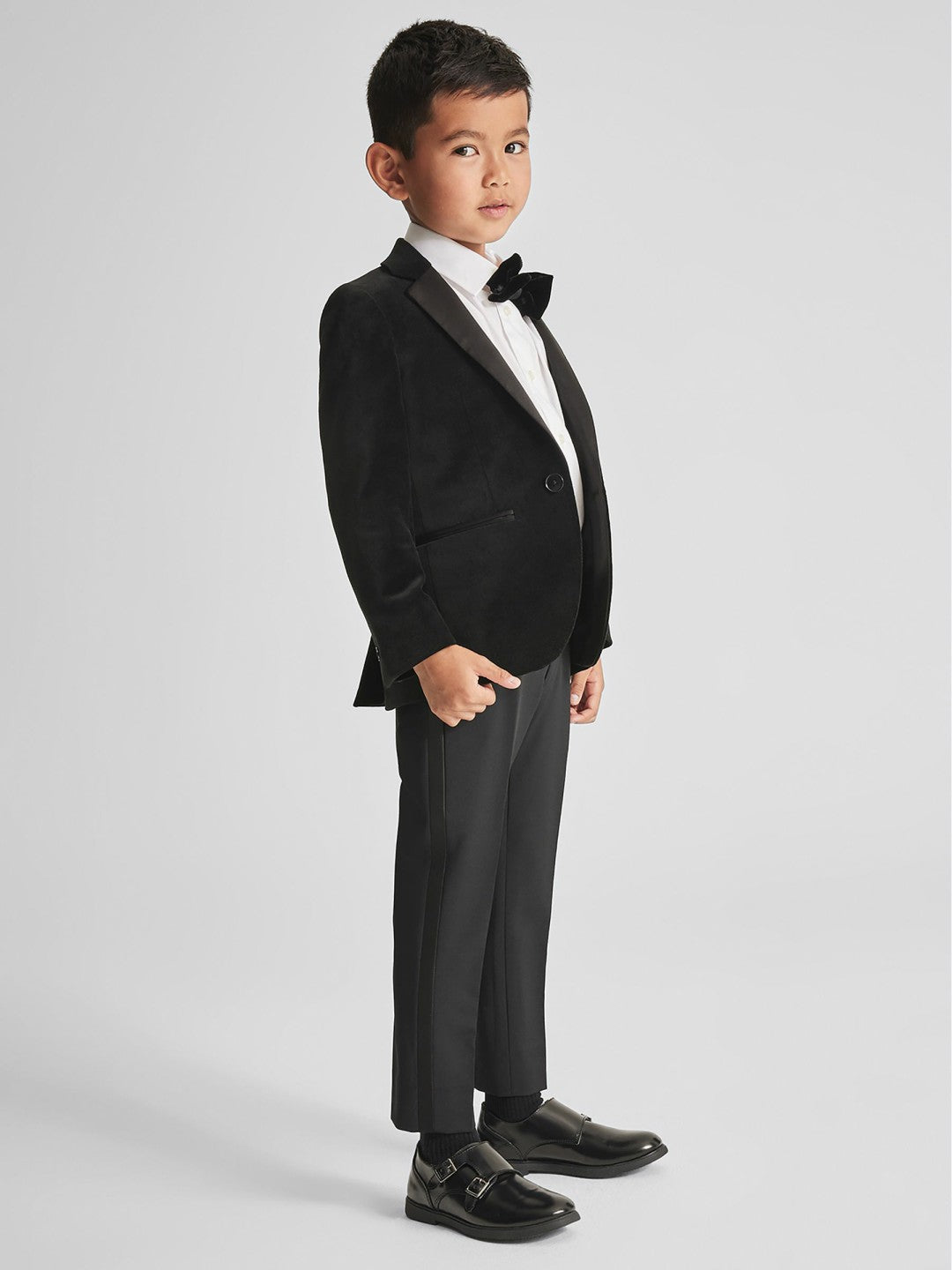 Reiss 4-9 yrs Single Breasted Velvet Blazer in Black
