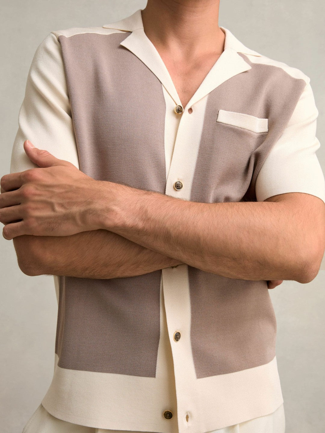 Reiss Colour-Block Cuban-Collar Knit Shirt in Taupe Brown/Light Stone