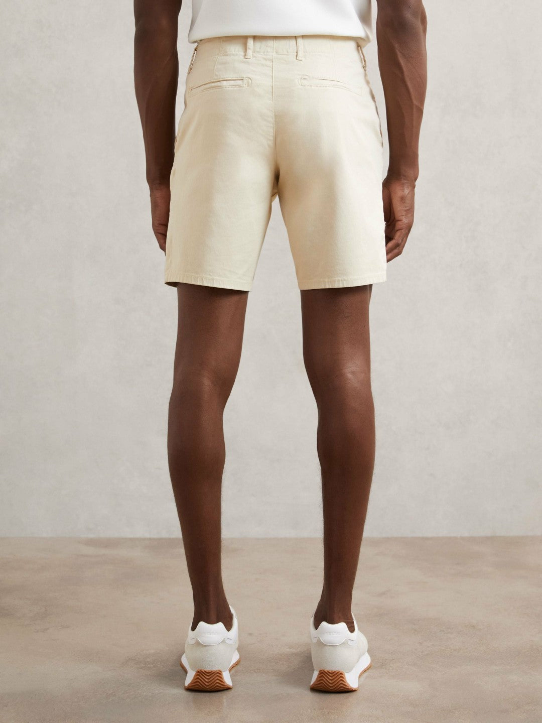 Reiss Paige Cotton Chino Shorts with Stretch in Cream