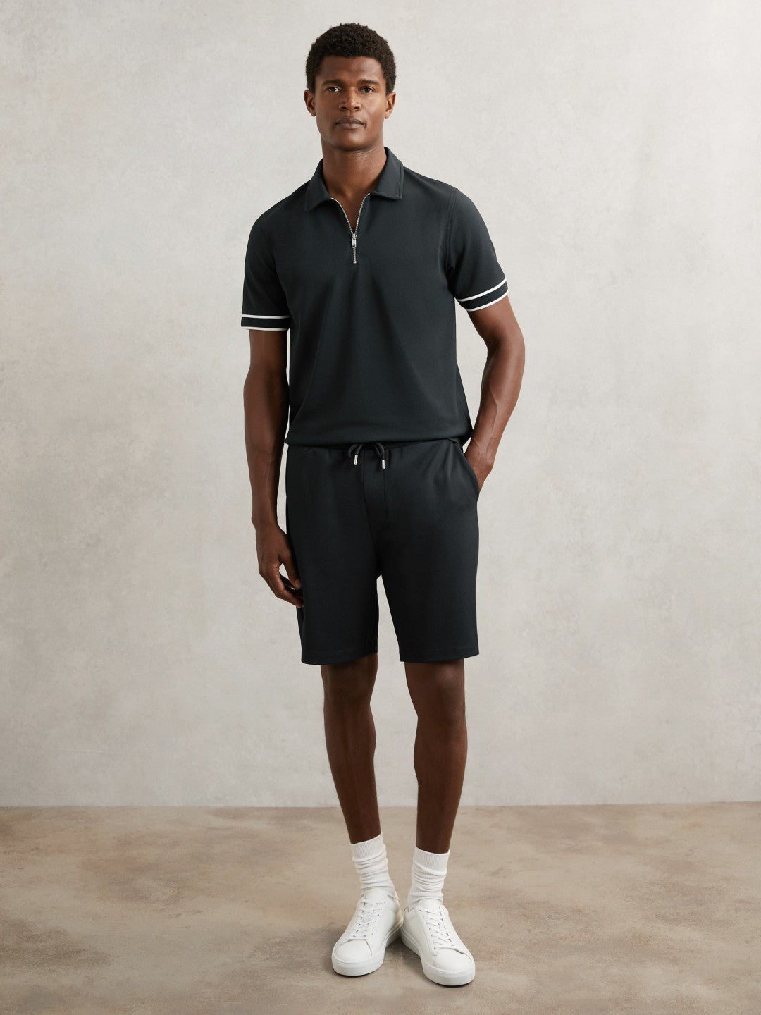 Reiss Textured Drawstring Shorts in Navy