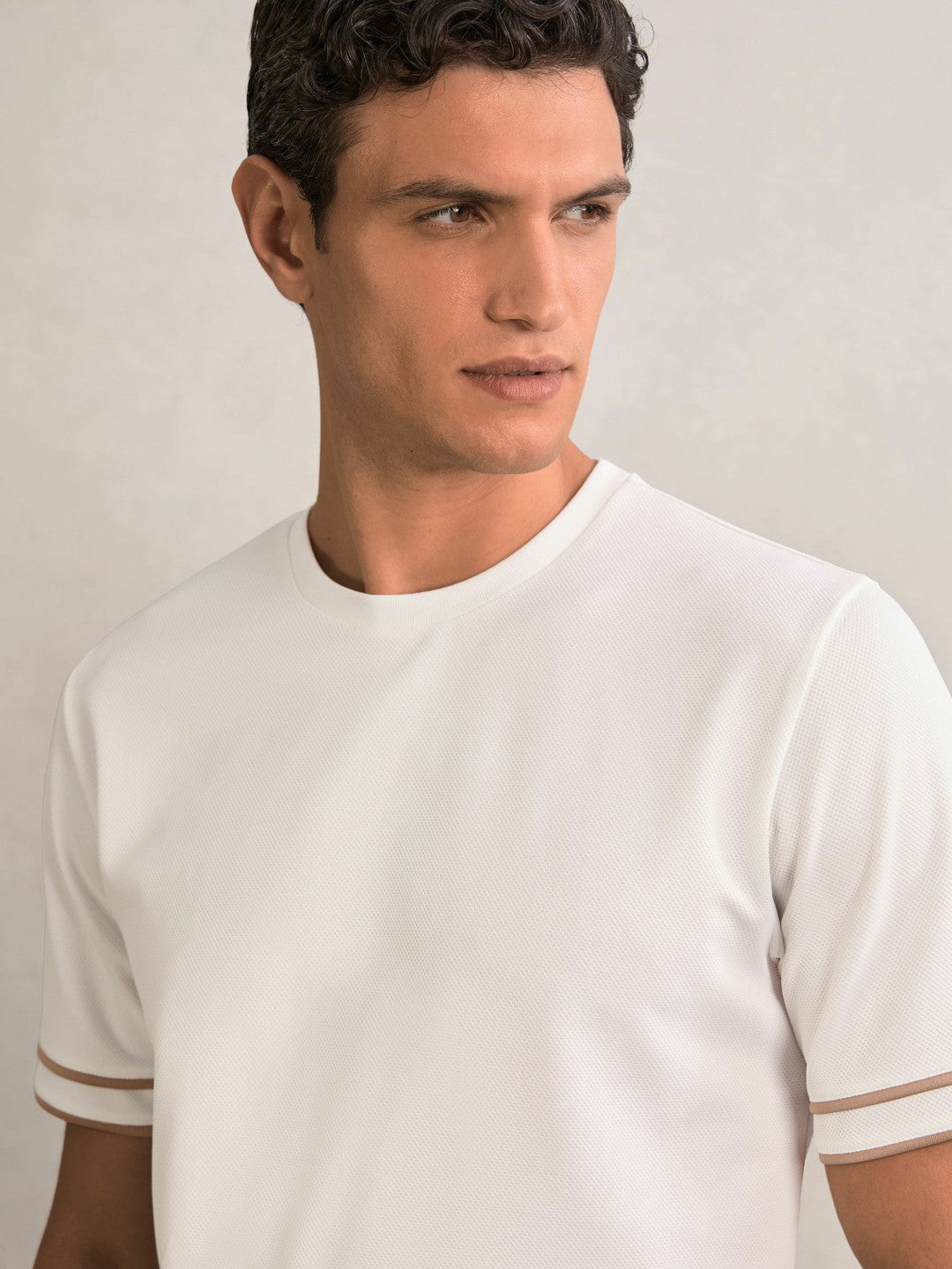 Reiss Textured Crew-Neck Tipped T-Shirt in White