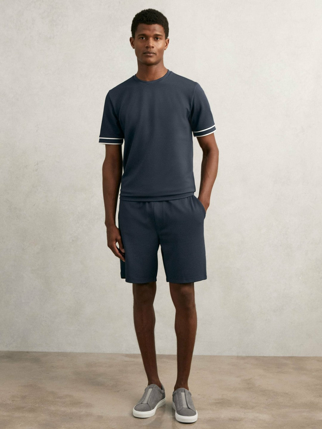 Reiss Textured Crew-Neck Tipped T-Shirt in Airforce Blue