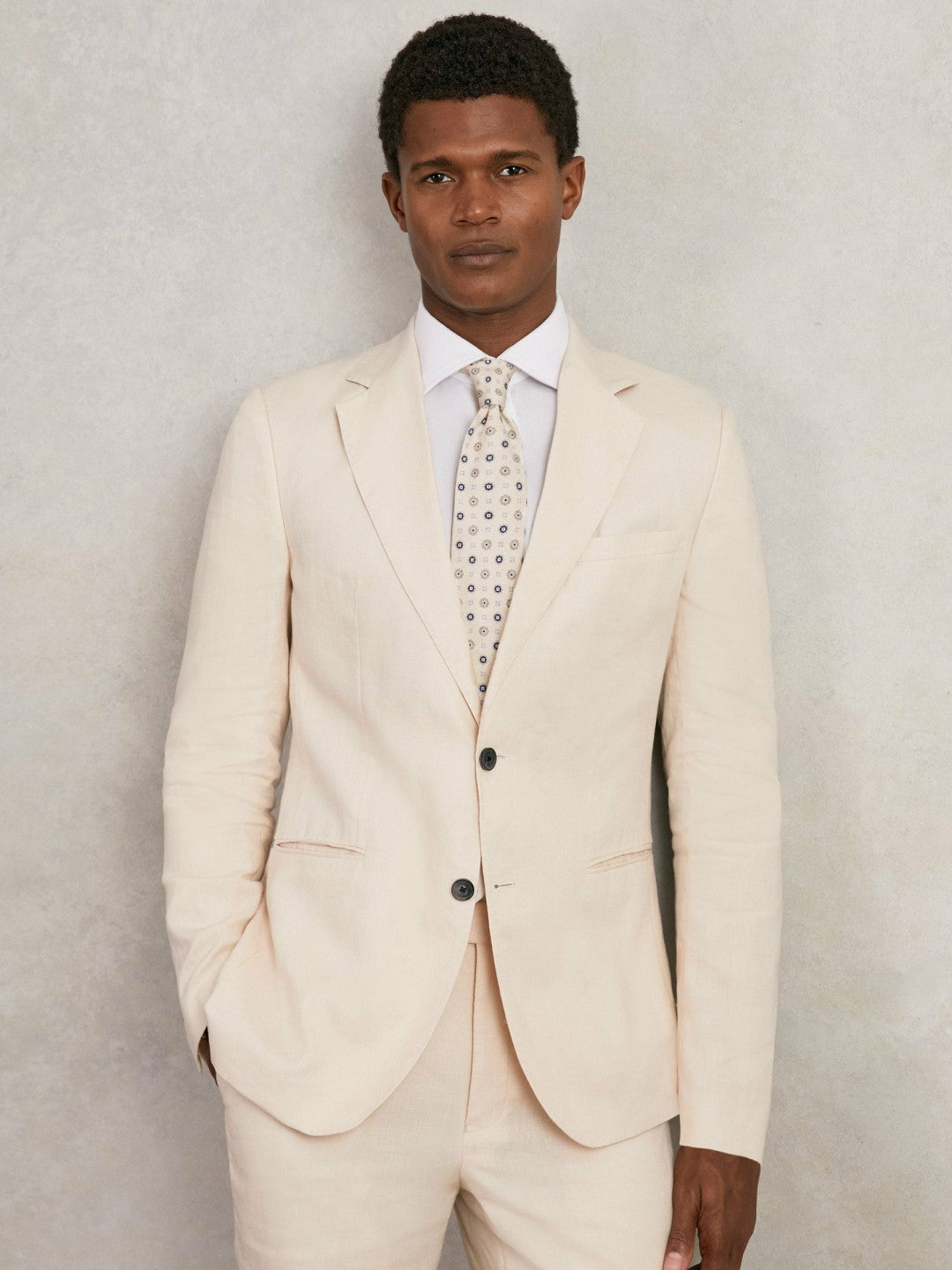 Reiss Silk Floral-Medallion Tie in Ivory