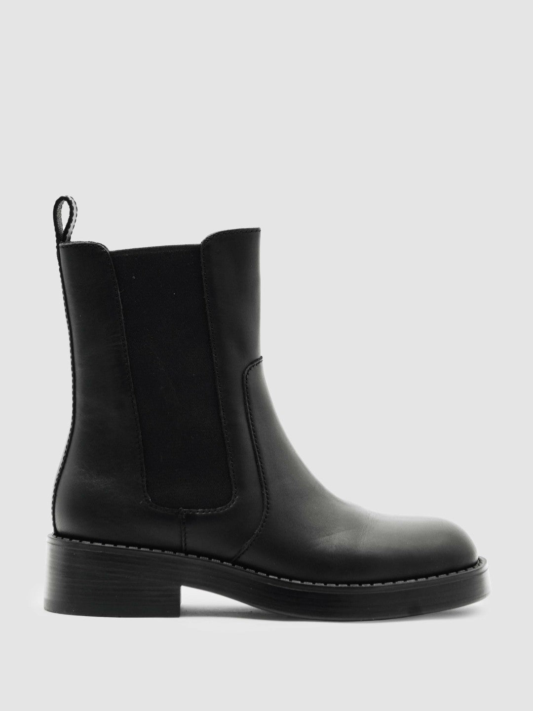 Reiss Leather Chelsea Boots in Black