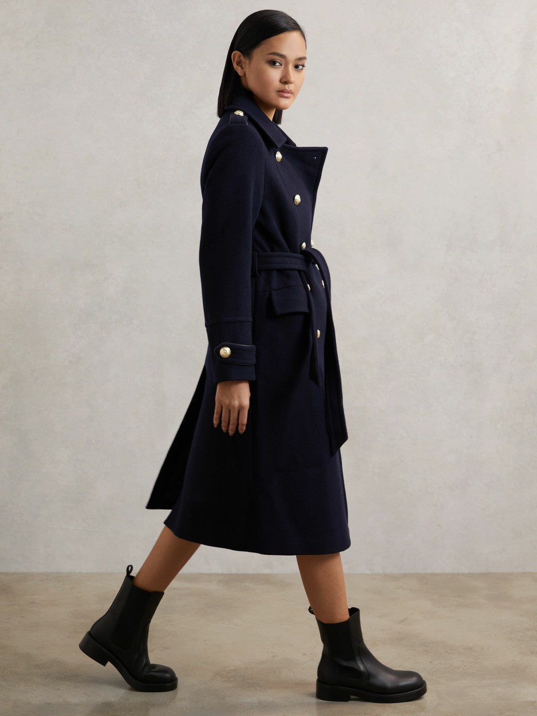 Reiss Leather Chelsea Boots in Black