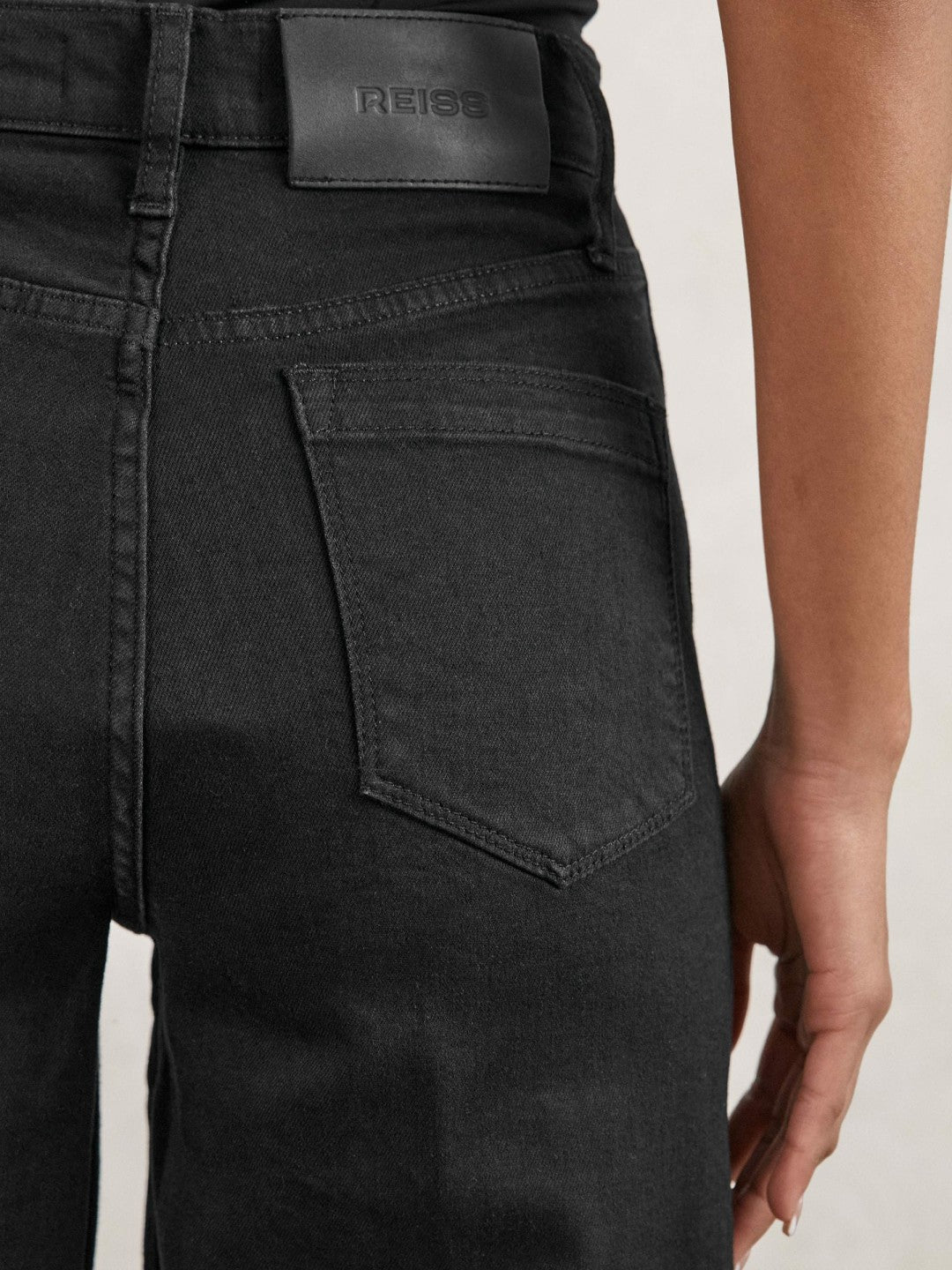 Reiss Petite Stretch-Cotton Wide-Leg Jeans in Black